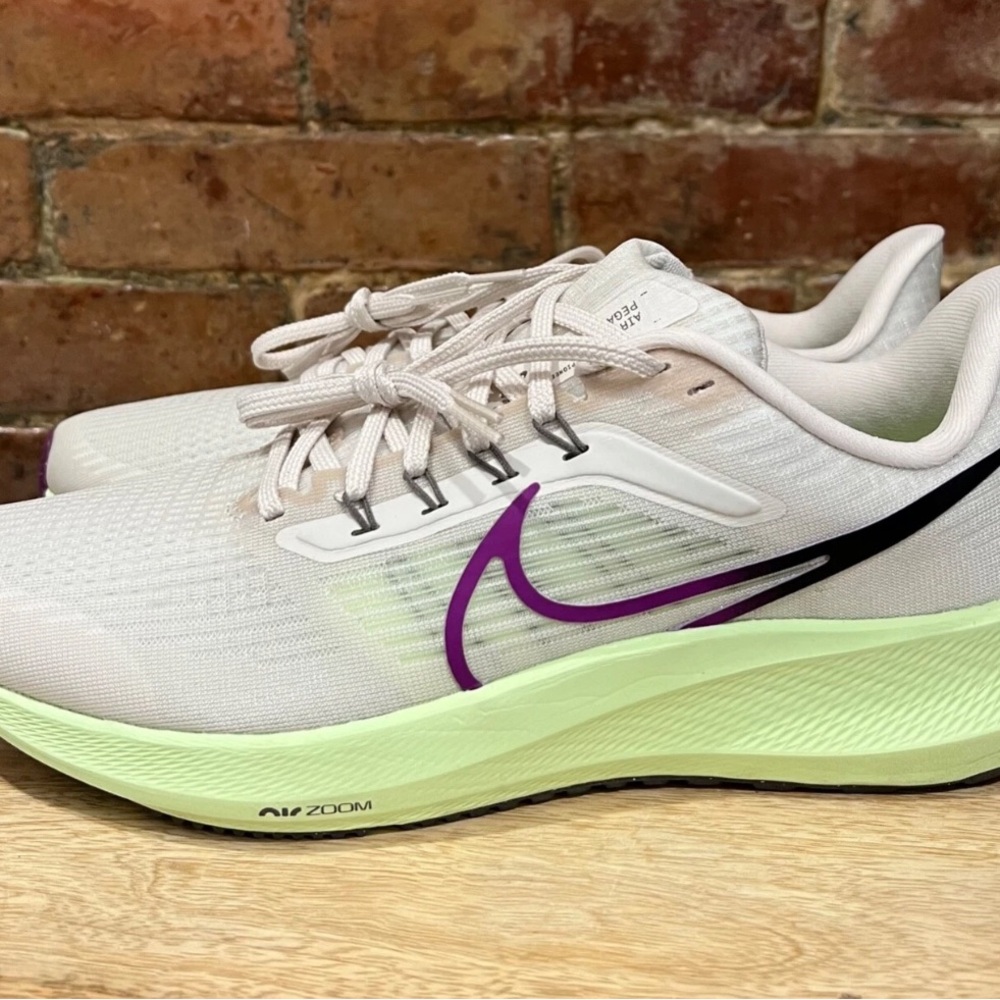 Nike Air Zoom Pegasus 39 Sail Men's Size 7 - DH4072-101